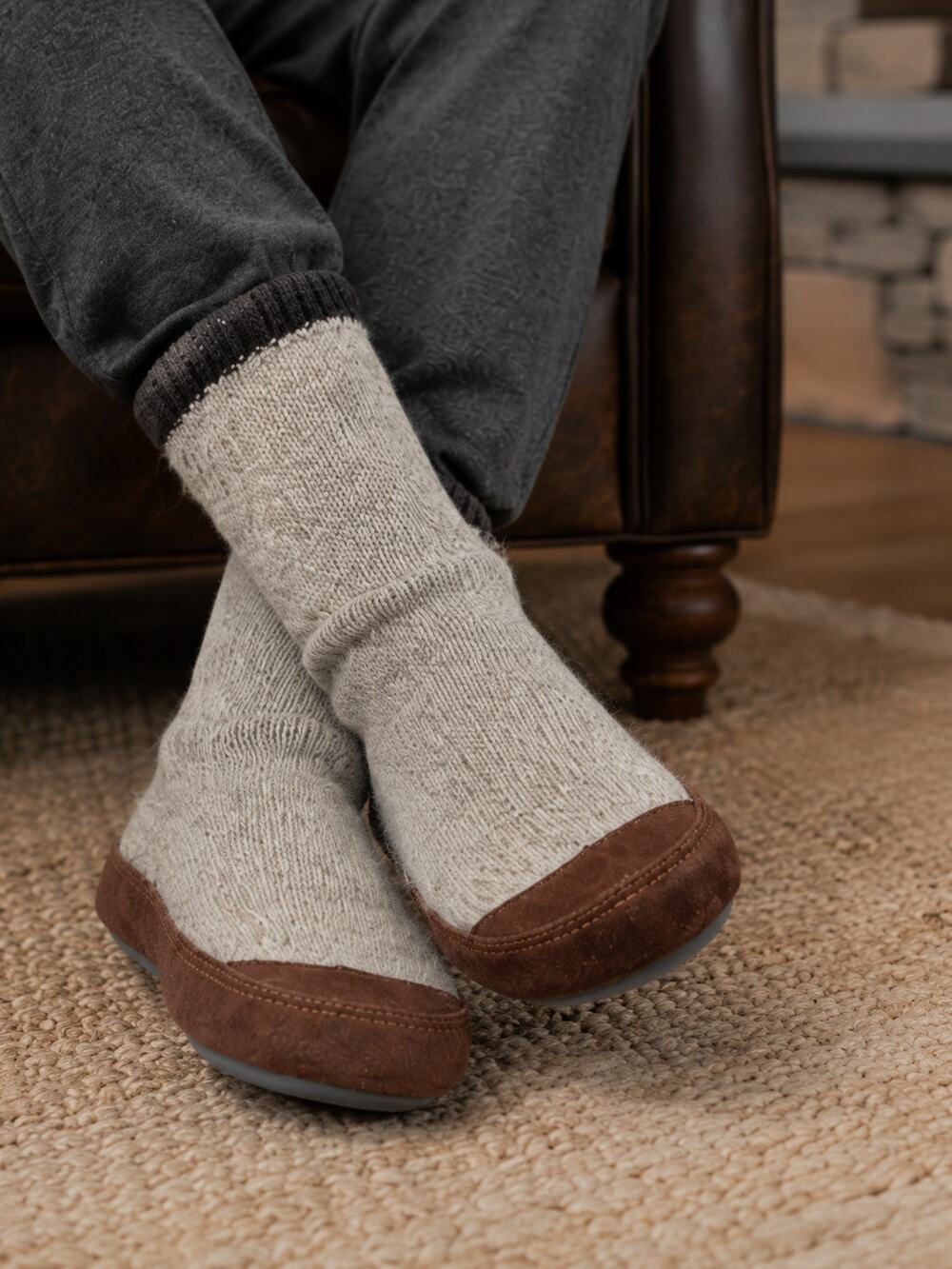 Acorn Men's SZ 9/10 Sweater & Suede Slippers Grey Ragg Wool Indoor/Outdoor